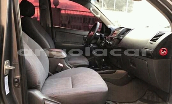 Buy Used Toyota Hilux Black Car in Luena in Moxico Buy Used Toyota Hilux Black Car in Luena in Moxico