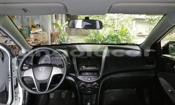 Buy Used Hyundai Accent White Car in Luanda in Luanda Province Buy Used Hyundai Accent White Car in Luanda in Luanda Province