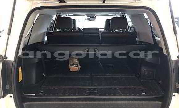 Buy Used Toyota 4Runner White Car in Luena in Moxico Buy Used Toyota 4Runner White Car in Luena in Moxico