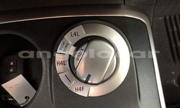 Buy Used Toyota 4Runner White Car in Luena in Moxico Buy Used Toyota 4Runner White Car in Luena in Moxico