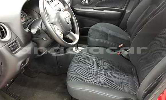 Acheter Occasion Voiture Nissan Micra Rouge à Luena, Moxico Acheter Occasion Voiture Nissan Micra Rouge à Luena, Moxico