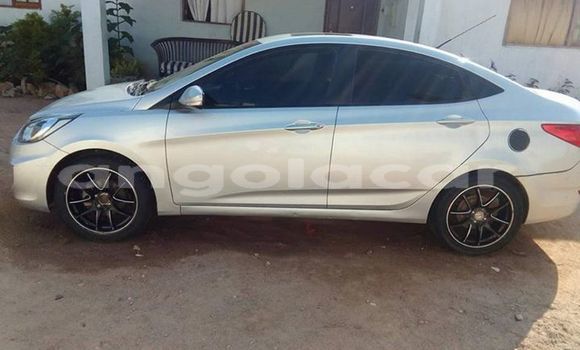 Comprar Usado Hyundai Accent Prata Carro em Benguela em Benguela Comprar Usado Hyundai Accent Prata Carro em Benguela em Benguela