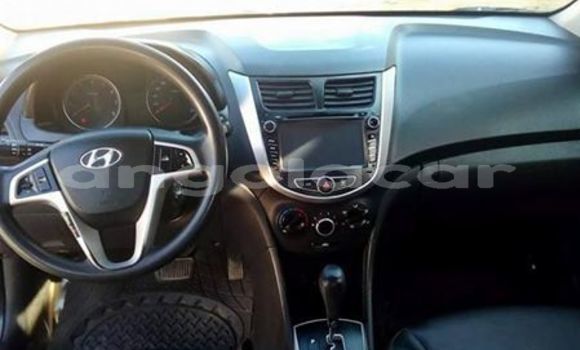Comprar Usado Hyundai Accent Prata Carro em Benguela em Benguela Comprar Usado Hyundai Accent Prata Carro em Benguela em Benguela