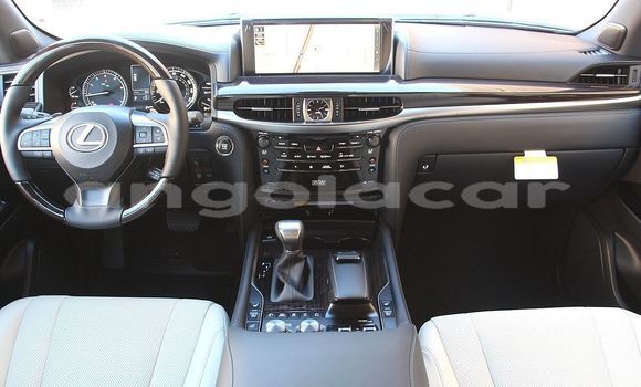 Acheter Occasion Voiture Lexus LX 570 Blanc à Soyo, Zaïre Acheter Occasion Voiture Lexus LX 570 Blanc à Soyo, Zaïre