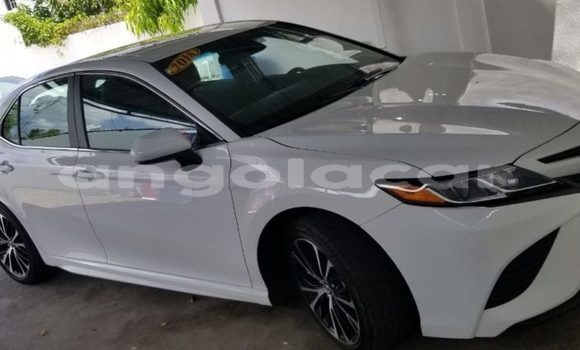 Acheter Neuf Voiture Toyota Camry (Japan) Blanc à Luanda, Province de Luanda Acheter Neuf Voiture Toyota Camry (Japan) Blanc à Luanda, Province de Luanda