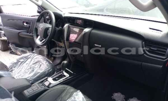 Acheter Neuf Voiture Toyota Fortuner Autre à Luanda, Province de Luanda Acheter Neuf Voiture Toyota Fortuner Autre à Luanda, Province de Luanda