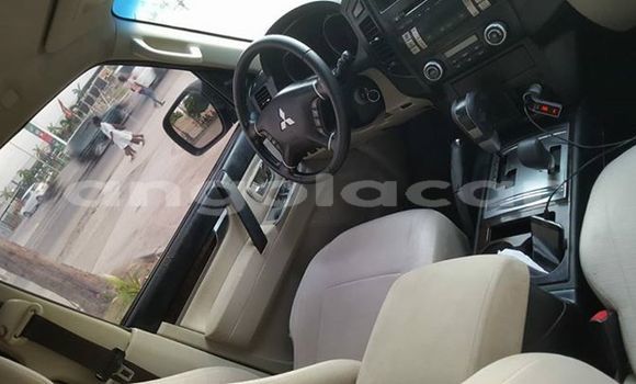 Comprar Usado Mitsubishi Pajero Preto Carro em Benguela em Benguela Comprar Usado Mitsubishi Pajero Preto Carro em Benguela em Benguela