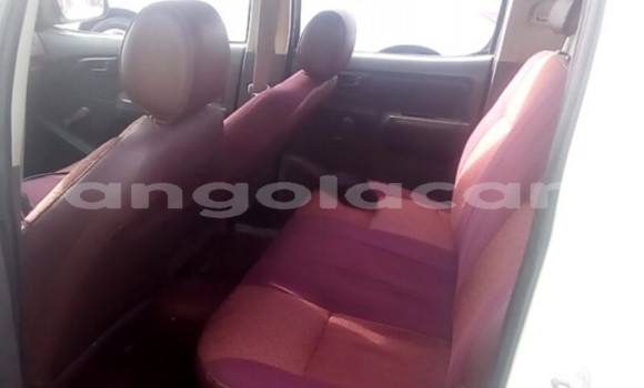 Buy Used Toyota Hilux White Car in Luena in Moxico Buy Used Toyota Hilux White Car in Luena in Moxico