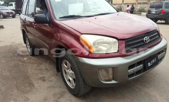 Comprar Usado Toyota RAV4 Vermelho Carro em Luena em Moxico Comprar Usado Toyota RAV4 Vermelho Carro em Luena em Moxico