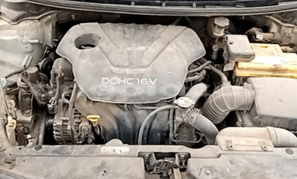 Comprar Usado Kia Cerato Branco Carro em Luena em Moxico Comprar Usado Kia Cerato Branco Carro em Luena em Moxico