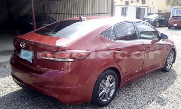 Comprar Usado Hyundai Elantra Vermelho Carro em N'zeto em Zaire Comprar Usado Hyundai Elantra Vermelho Carro em N'zeto em Zaire
