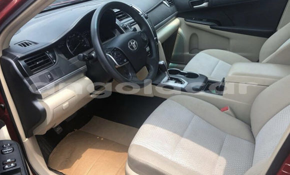 Acheter Occasion Voiture Toyota Camry (Japan) Rouge à Lubango, Huila Acheter Occasion Voiture Toyota Camry (Japan) Rouge à Lubango, Huila