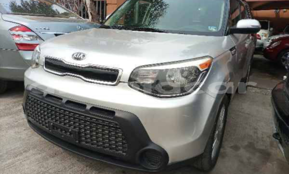 Comprar Usado Kia Soul Outro Carro em Huambo em Huambo