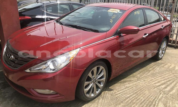 Buy Used Hyundai Sonata Red Car in Lubango in Huila Province Buy Used Hyundai Sonata Red Car in Lubango in Huila Province