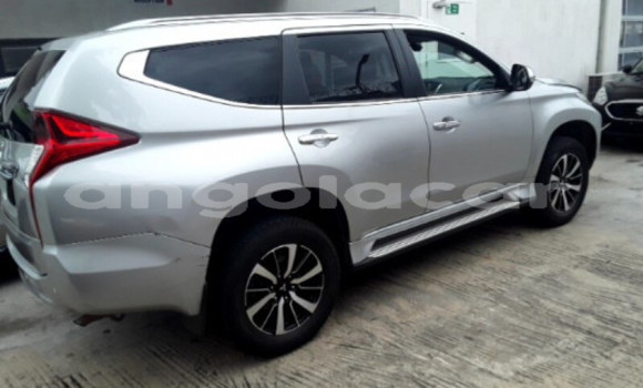 Comprar Usado Mitsubishi Pajero Prata Carro em Luena em Moxico Comprar Usado Mitsubishi Pajero Prata Carro em Luena em Moxico