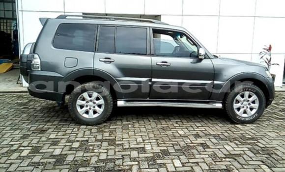 Buy Used Mitsubishi Pajero Black Car in Caxito in Bengo Buy Used Mitsubishi Pajero Black Car in Caxito in Bengo