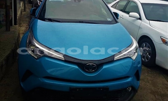 Comprar Usado Toyota C-HR Azul Carro em Luena em Moxico Comprar Usado Toyota C-HR Azul Carro em Luena em Moxico