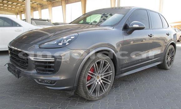 Buy Used Porsche Cayenne Silver Car in Luanda in Luanda Province
