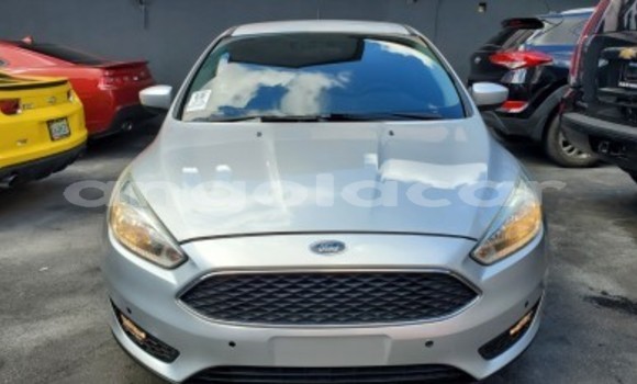 Acheter Occasion Voiture Ford Focus Gris à Luanda, Province de Luanda Acheter Occasion Voiture Ford Focus Gris à Luanda, Province de Luanda