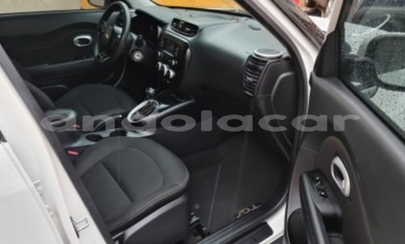 Buy Used Kia Soul White Car in Luanda in Luanda Province Buy Used Kia Soul White Car in Luanda in Luanda Province