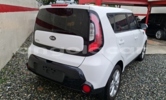 Buy Used Kia Soul White Car in Luanda in Luanda Province Buy Used Kia Soul White Car in Luanda in Luanda Province