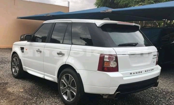 Acheter Occasion Voiture Land Rover Range Rover Blanc à Huambo, Huambo Acheter Occasion Voiture Land Rover Range Rover Blanc à Huambo, Huambo