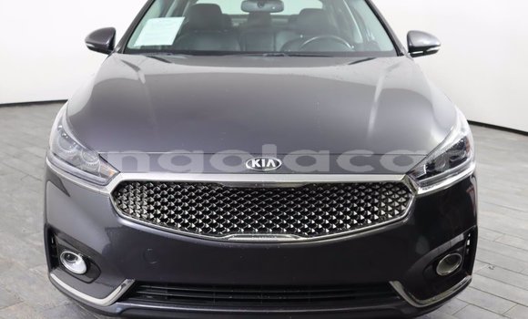 Buy Used Kia Cadenza Silver Car in Benguela in Benguela Buy Used Kia Cadenza Silver Car in Benguela in Benguela