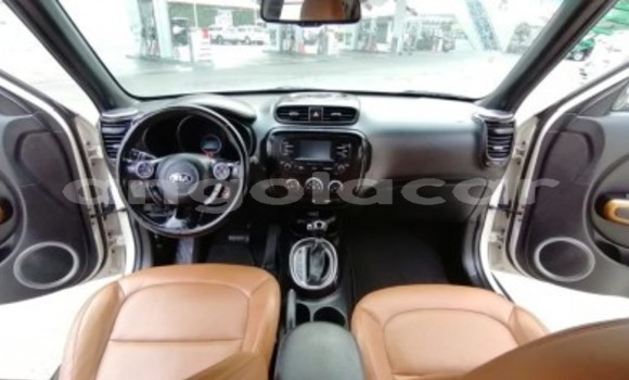 Comprar Usado Kia Soul Branco Carro em Luanda em Luanda Province Comprar Usado Kia Soul Branco Carro em Luanda em Luanda Province