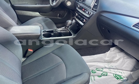 Buy Used Hyundai Sonata Silver Car in Benguela in Benguela Buy Used Hyundai Sonata Silver Car in Benguela in Benguela