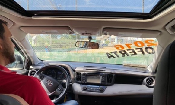 Acheter Occasion Voiture Toyota RAV4 Blanc à N'zeto, Zaïre Acheter Occasion Voiture Toyota RAV4 Blanc à N'zeto, Zaïre