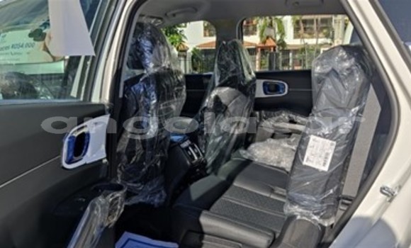 Acheter Occasion Voiture Kia Sorento Blanc à Ondjiva, Province de Cunene Acheter Occasion Voiture Kia Sorento Blanc à Ondjiva, Province de Cunene