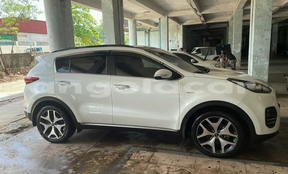 Comprar Usado Kia Sportage Branco Carro em Caala em Huambo Comprar Usado Kia Sportage Branco Carro em Caala em Huambo