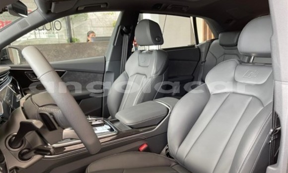 Buy Used Audi Q8 White Car in Luena in Moxico Buy Used Audi Q8 White Car in Luena in Moxico