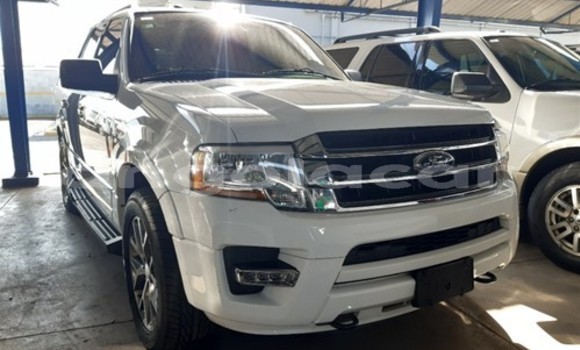Acheter Occasion Voiture Ford Expedition Blanc à Luena, Moxico Acheter Occasion Voiture Ford Expedition Blanc à Luena, Moxico