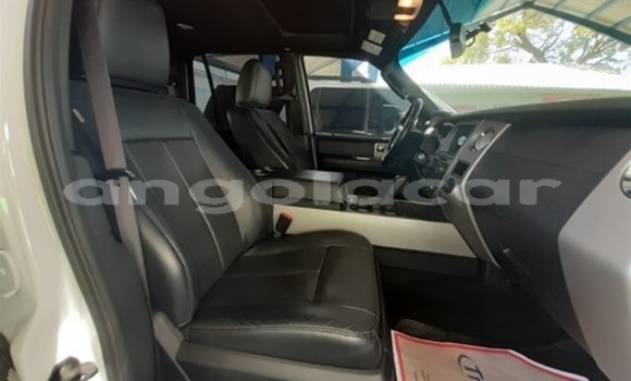 Comprar Usado Ford Expedition Branco Carro em Luena em Moxico Comprar Usado Ford Expedition Branco Carro em Luena em Moxico