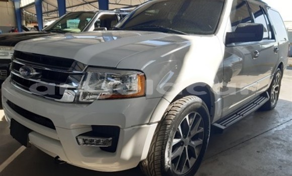 Comprar Usado Ford Expedition Branco Carro em Luena em Moxico Comprar Usado Ford Expedition Branco Carro em Luena em Moxico