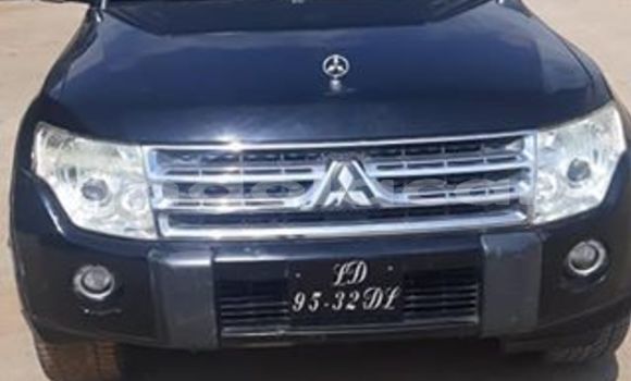 Comprar Usado Mitsubishi Pajero Azul Carro em Luanda em Luanda Province Comprar Usado Mitsubishi Pajero Azul Carro em Luanda em Luanda Province