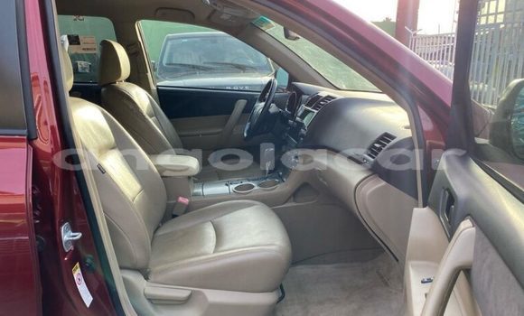 Comprar Usado Toyota Highlander Vermelho Carro em N'zeto em Zaire Comprar Usado Toyota Highlander Vermelho Carro em N'zeto em Zaire