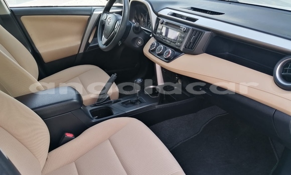 Buy Used Toyota RAV4 White Car in Benguela in Benguela Buy Used Toyota RAV4 White Car in Benguela in Benguela