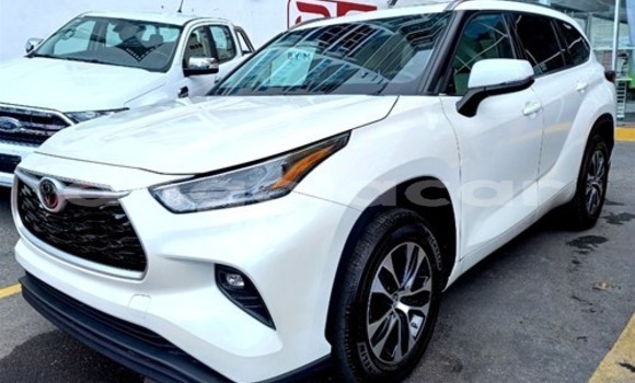 Comprar Usado Toyota Highlander Branco Carro em Luanda em Luanda Province Comprar Usado Toyota Highlander Branco Carro em Luanda em Luanda Province