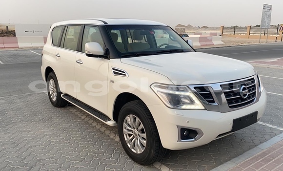 Buy Import Nissan Patrol White Car in Benguela in Benguela Buy Import Nissan Patrol White Car in Benguela in Benguela