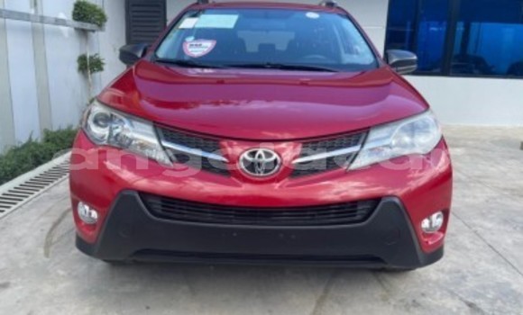 Acheter Occasion Voiture Toyota RAV4 Rouge à Luanda, Province de Luanda Acheter Occasion Voiture Toyota RAV4 Rouge à Luanda, Province de Luanda