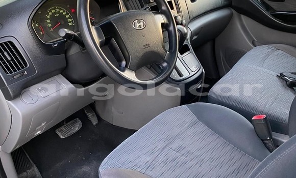 Buy Used Hyundai H1 White Car in Benguela in Benguela Buy Used Hyundai H1 White Car in Benguela in Benguela