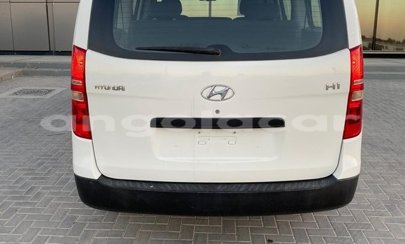 Buy Used Hyundai H1 White Car in Benguela in Benguela Buy Used Hyundai H1 White Car in Benguela in Benguela