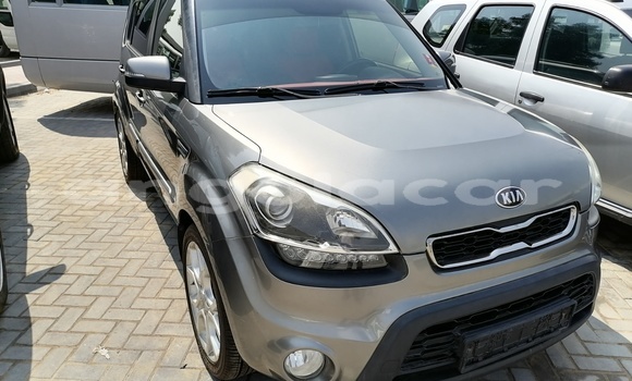 Comprar Usado Kia Soul Prata Carro em Benguela em Benguela