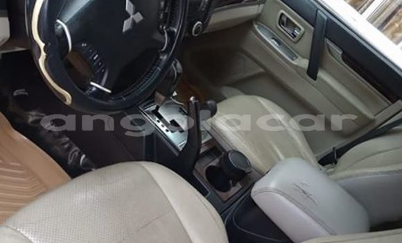 Comprar Usado Mitsubishi Pajero Vermelho Carro em Luanda em Luanda Province Comprar Usado Mitsubishi Pajero Vermelho Carro em Luanda em Luanda Province