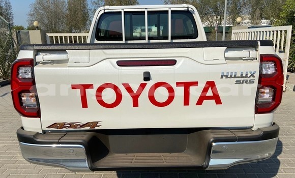 Comprar Usado Toyota Hilux Branco Carro em Benguela em Benguela Comprar Usado Toyota Hilux Branco Carro em Benguela em Benguela