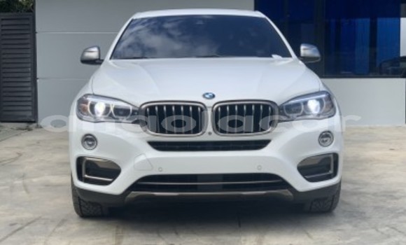 Acheter Occasion Voiture BMW 6-Series Blanc à Luanda, Province de Luanda