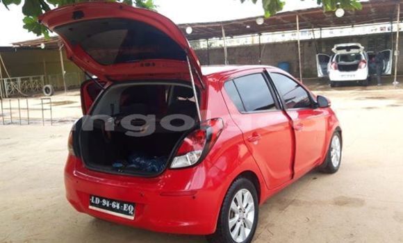 Comprar Usado Hyundai i10 Vermelho Carro em Luanda em Luanda Province Comprar Usado Hyundai i10 Vermelho Carro em Luanda em Luanda Province