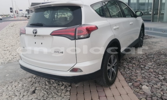 Buy Used Toyota RAV4 White Car in Benguela in Benguela Buy Used Toyota RAV4 White Car in Benguela in Benguela